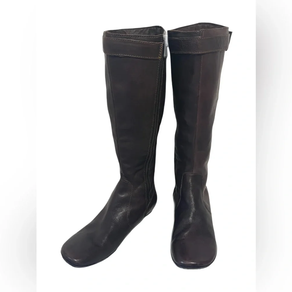 Born Dark Brown Leather Knee Buckle Zip Boots SZ 7